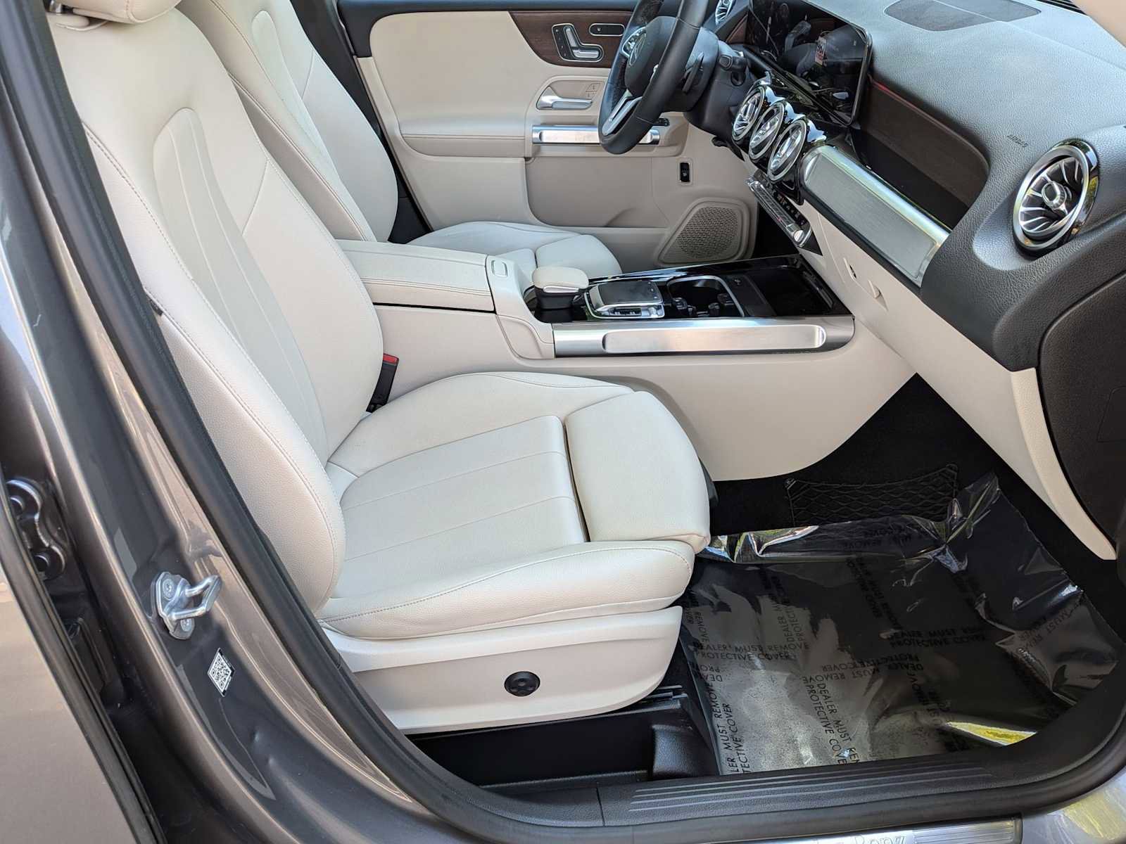 Used 2020 Mercedes-Benz GLB 250 4MATIC image 24