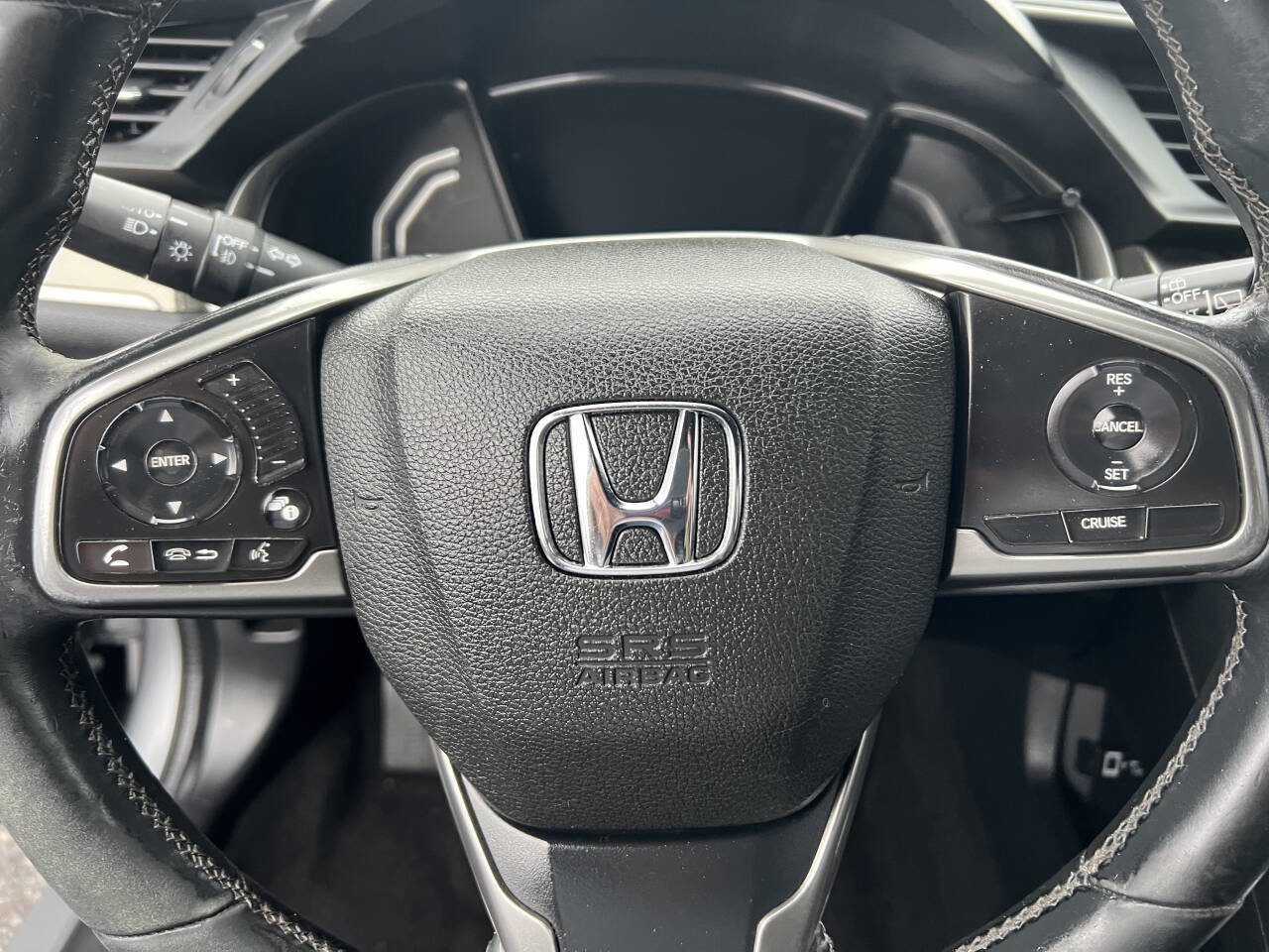 Used 2017 Honda Civic EX-L image 10