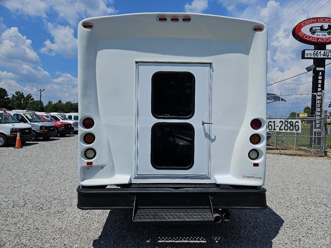 Used 2016 Ford F550 Luxury RWD image 4