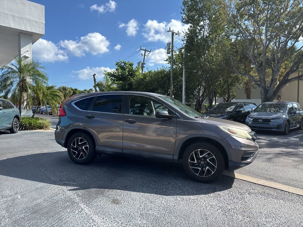 Used 2016 Honda CR-V SE image 5