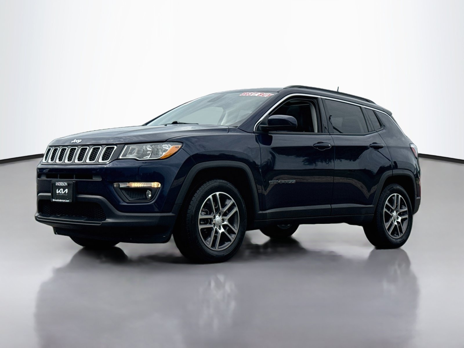 Used 2018 Jeep Compass Latitude w/ Safe & Security Group FWD image 3
