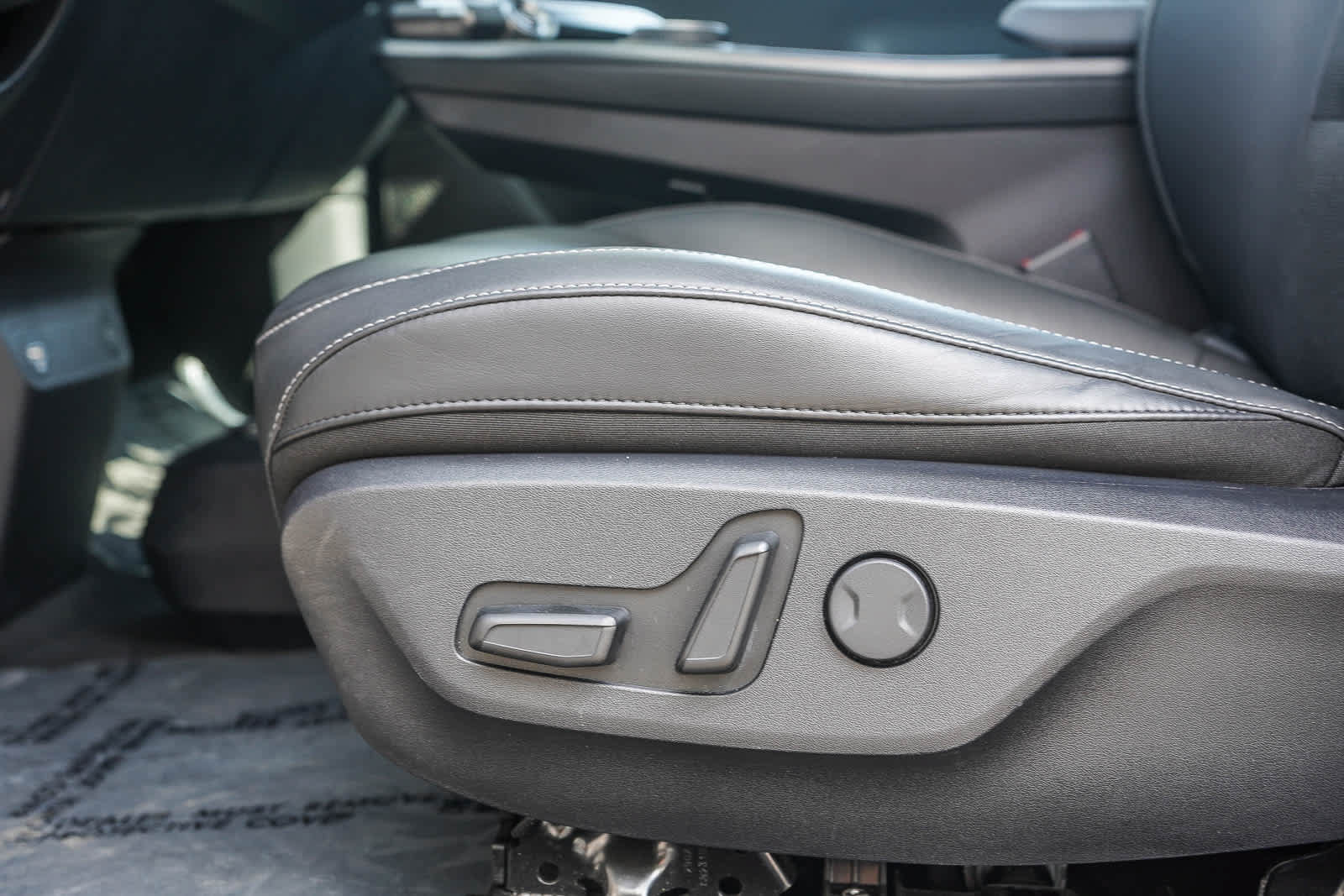 Used 2023 Kia EV6 Light RWD image 21