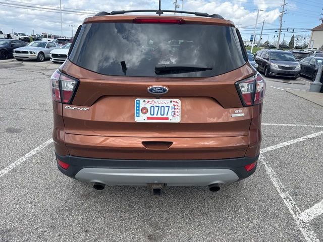 Used 2017 Ford Escape SE image 5