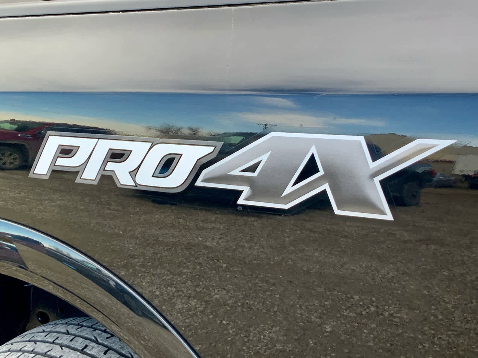 Used 2018 Nissan Titan PRO-4X image 20