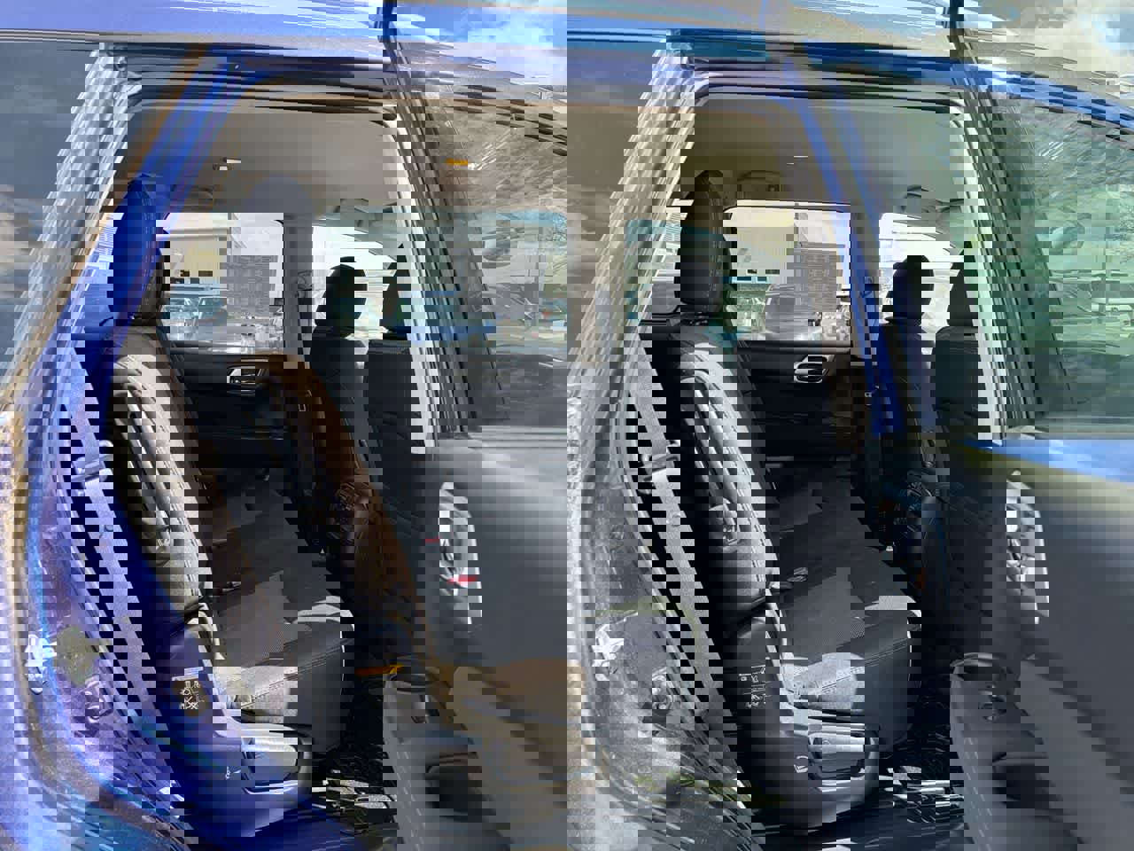 Used 2017 Nissan Pathfinder SV AWD/4WD image 25