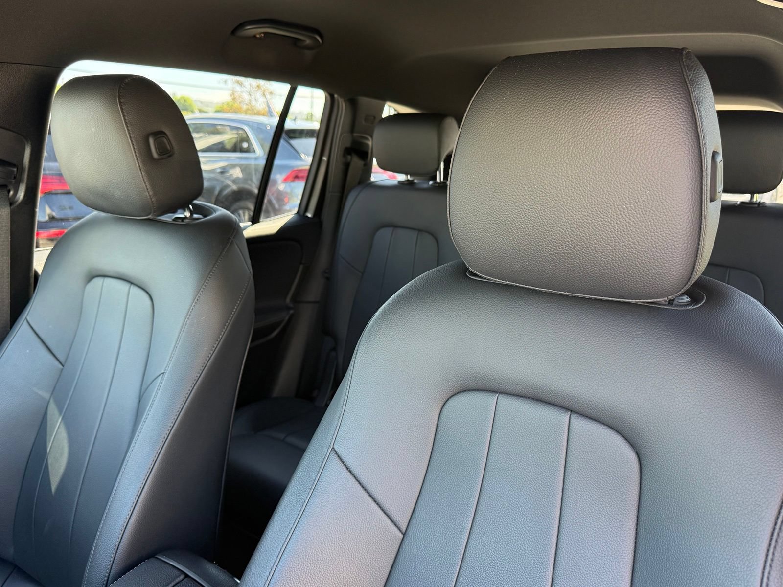 Used 2021 Mercedes-Benz GLB 250 image 25