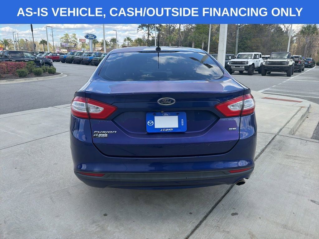 Used 2015 Ford Fusion SE image 7
