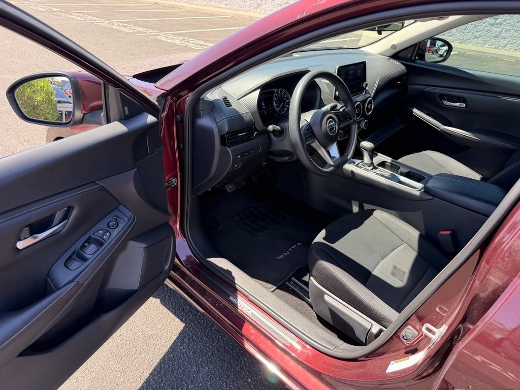 Used 2023 Nissan Sentra SV FWD image 12
