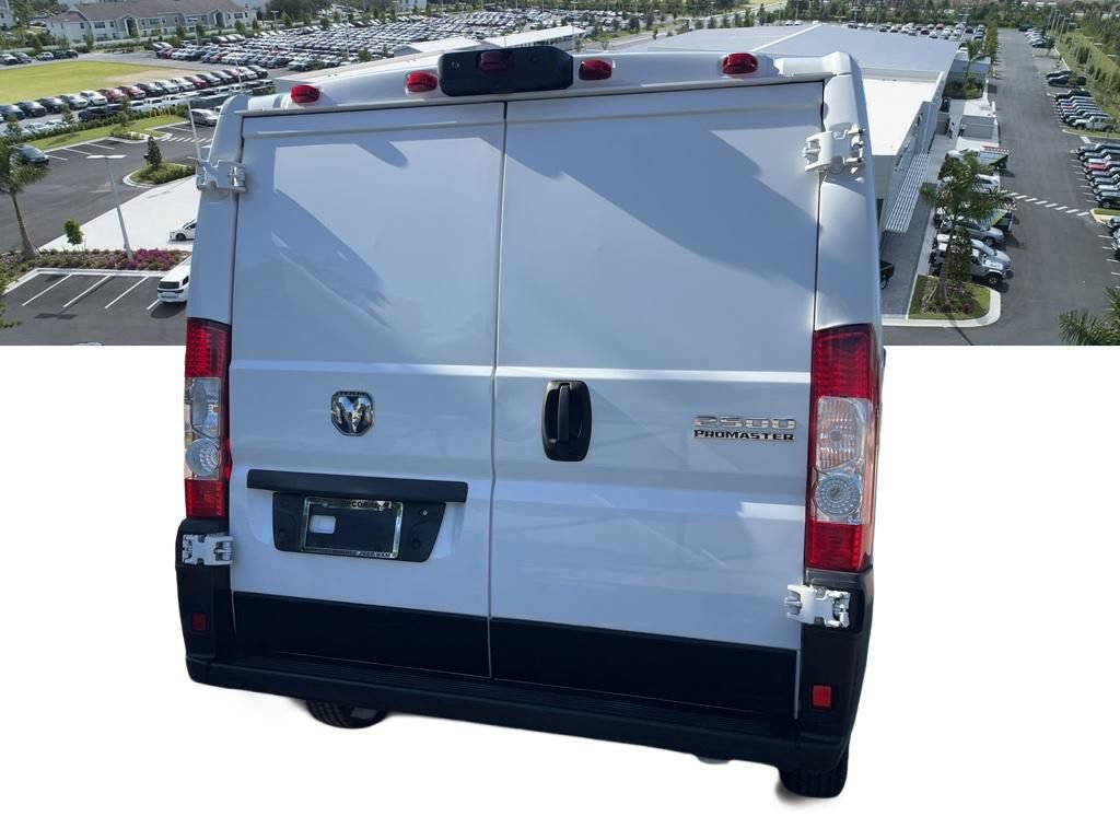 Used 2025 RAM ProMaster 2500 w/ Convenience Group FWD image 27