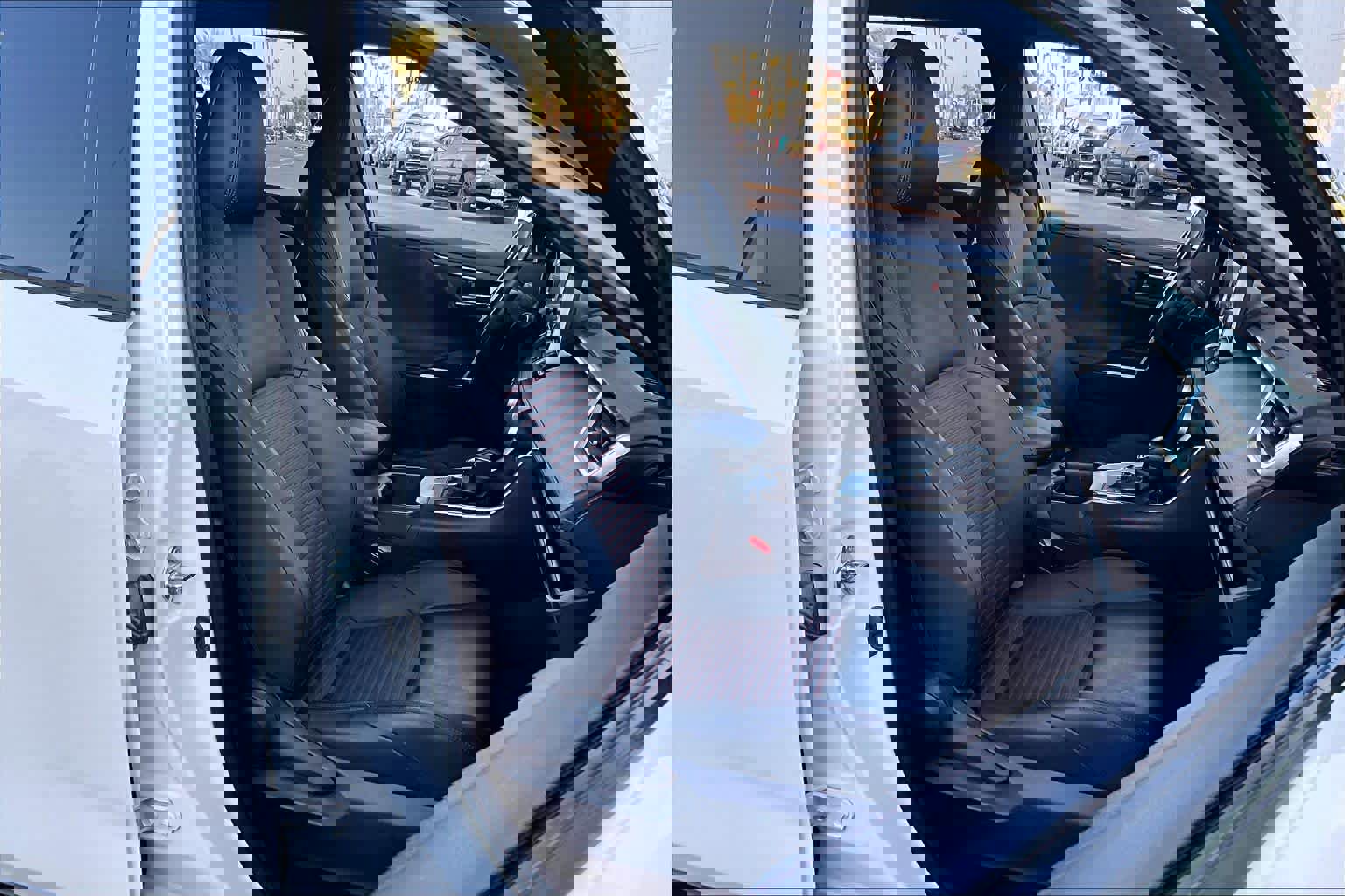 Used 2022 Toyota RAV4 XSE image 8