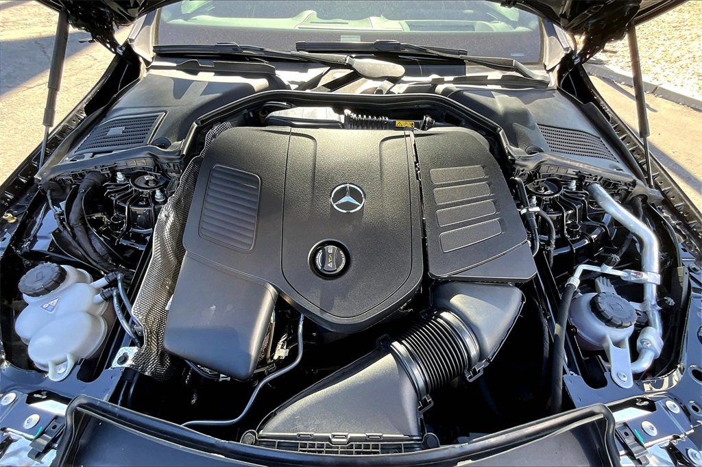 Used 2023 Mercedes-Benz C 300 Sedan image 10
