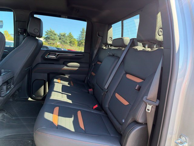 Used 2025 GMC Sierra 3500 AT4 w/ AT4 Premium Plus Package AWD/4WD image 18