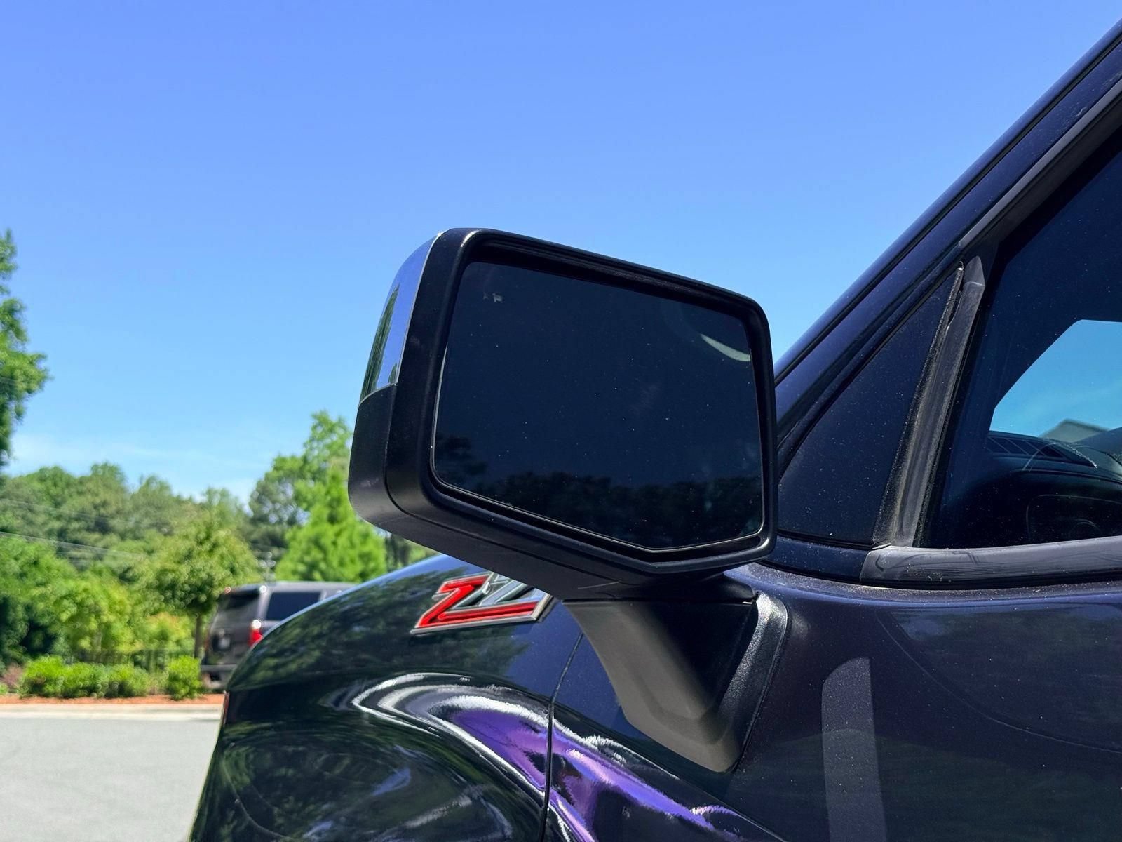 Used 2019 Chevrolet Silverado 1500 LT w/ Texas Edition AWD/4WD image 12