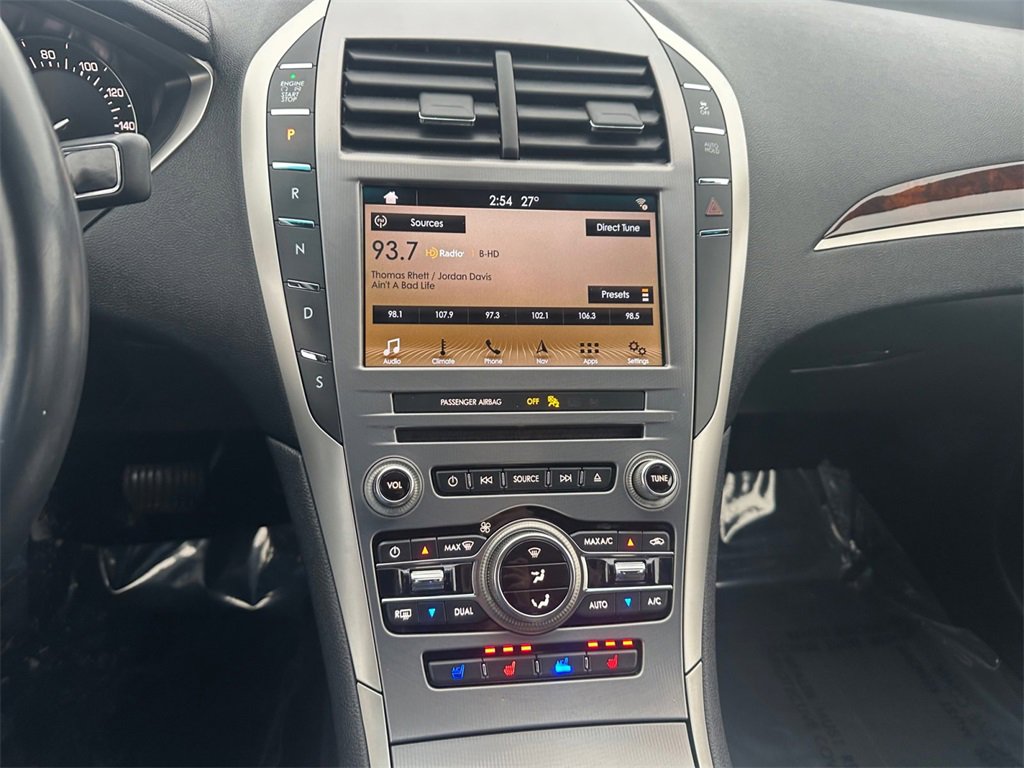 Used 2018 Lincoln MKZ Reserve image 13