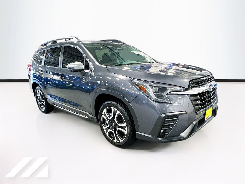 Used 2023 Subaru Ascent Limited w/ Technology Package image 3