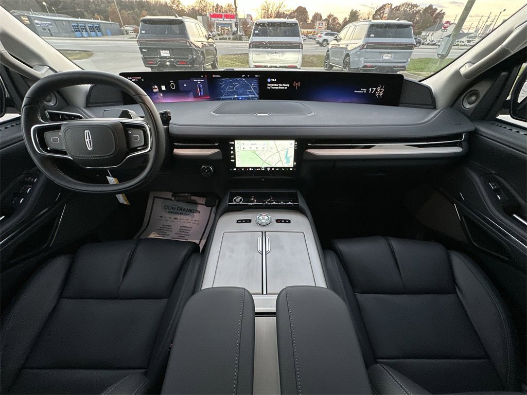 New 2025 Lincoln Navigator L Reserve image 21