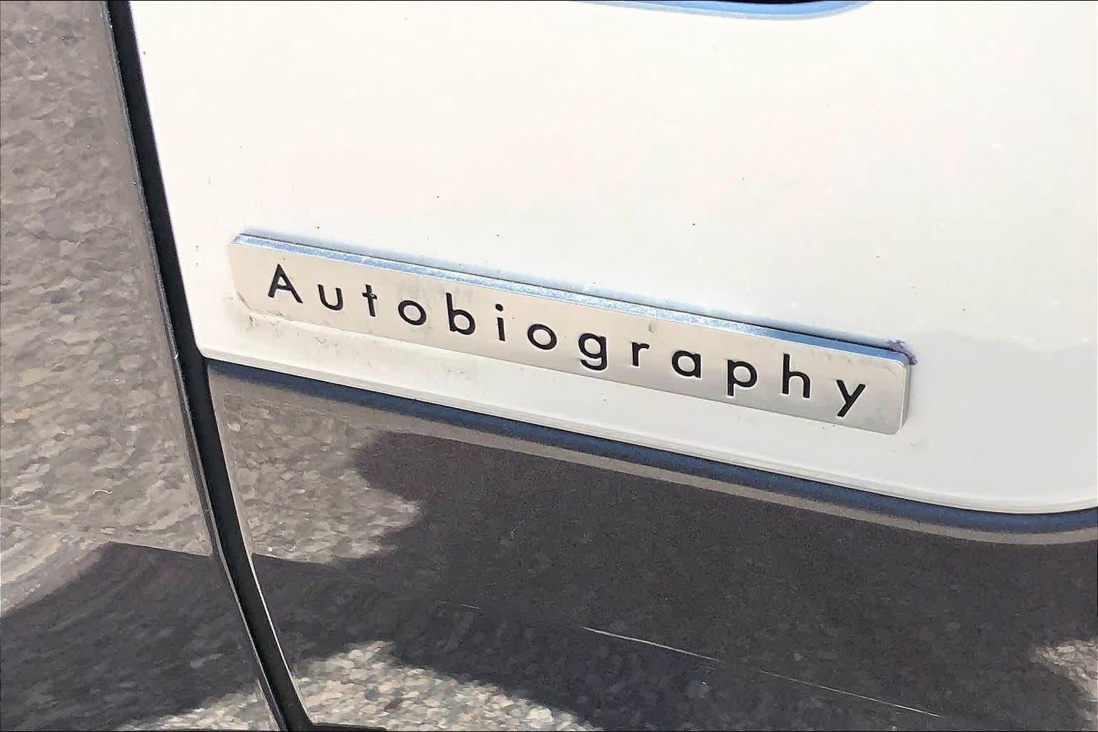 Used 2024 Land Rover Range Rover Long Wheelbase Autobiography AWD/4WD image 10