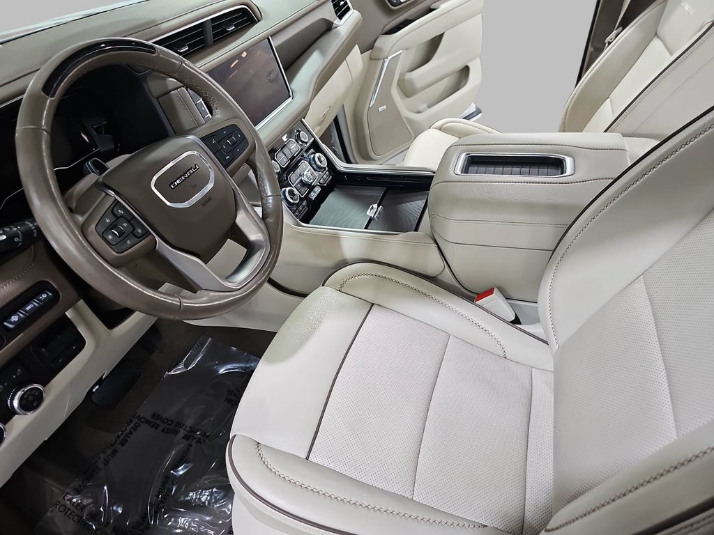 Used 2023 GMC Yukon XL Denali w/ Denali Reserve Package AWD/4WD image 23