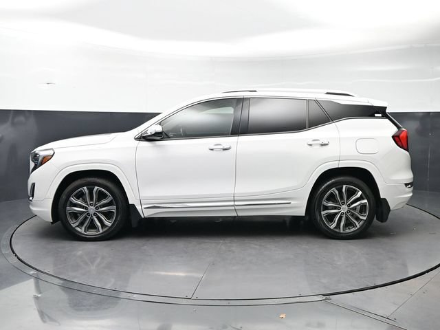Used 2020 GMC Terrain Denali w/ LPO, Floor Liner Package AWD/4WD image 8