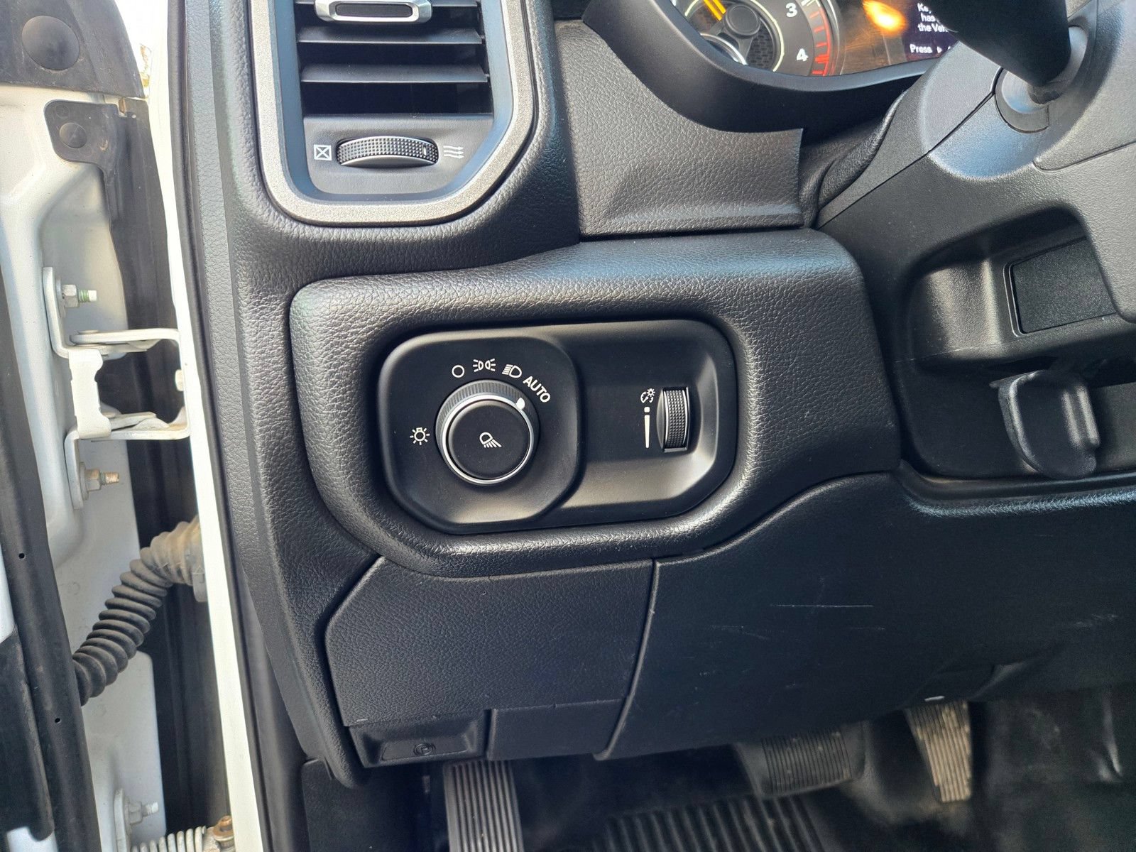 Used 2022 RAM 5500 Tradesman AWD/4WD image 14