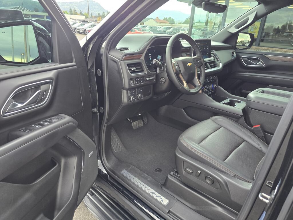 Used 2023 Chevrolet Tahoe High Country AWD/4WD image 24