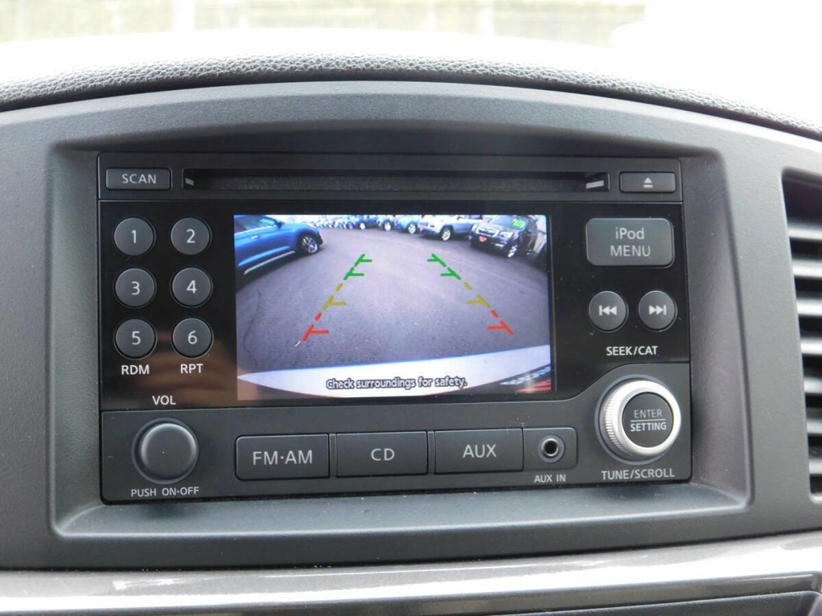 Used 2011 Nissan Quest SV FWD image 14