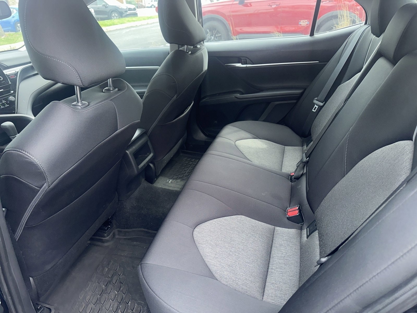 Used 2021 Toyota Camry LE w/ Convenience Package FWD image 6