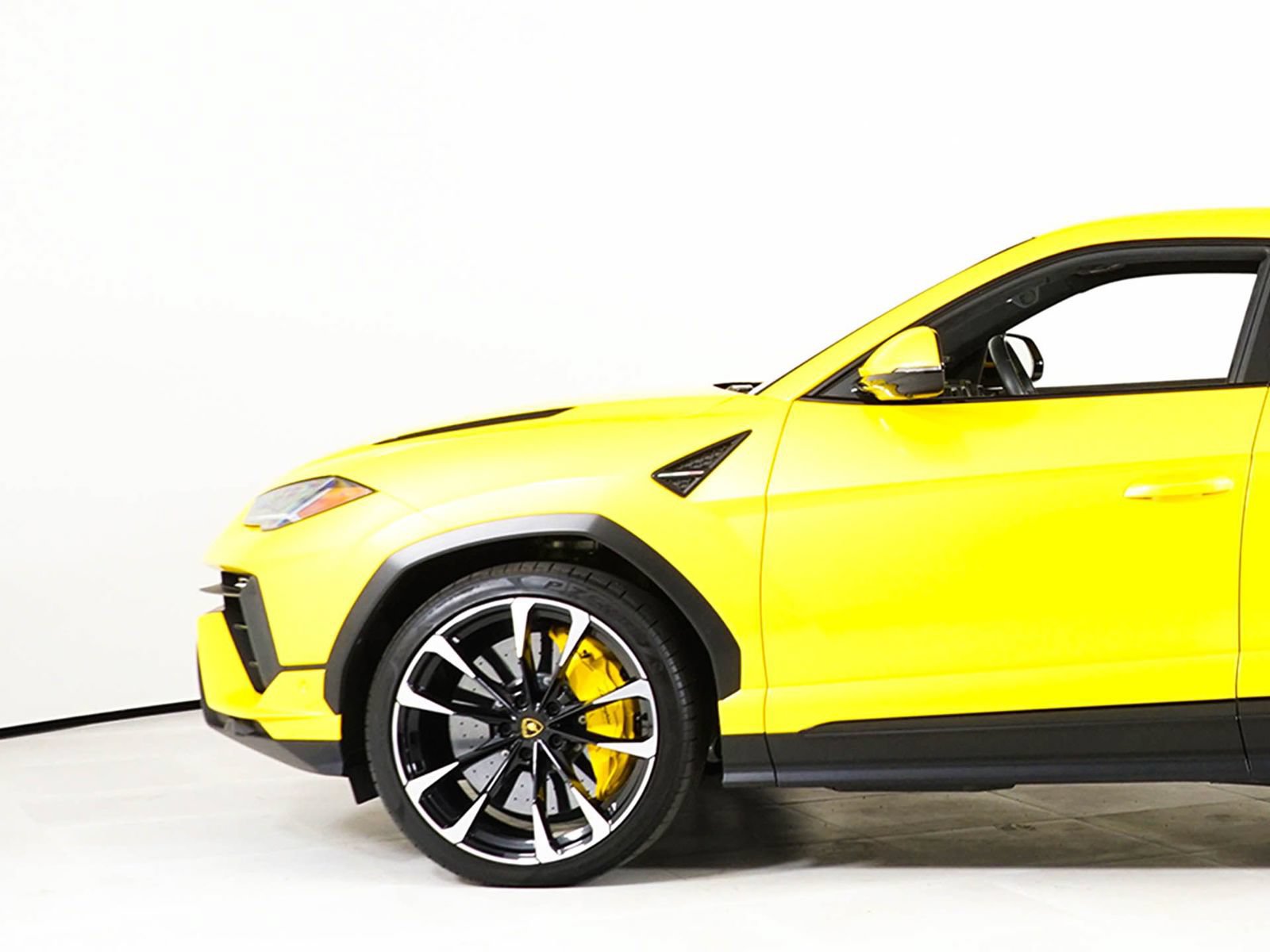 Used 2023 Lamborghini Urus S AWD/4WD image 12