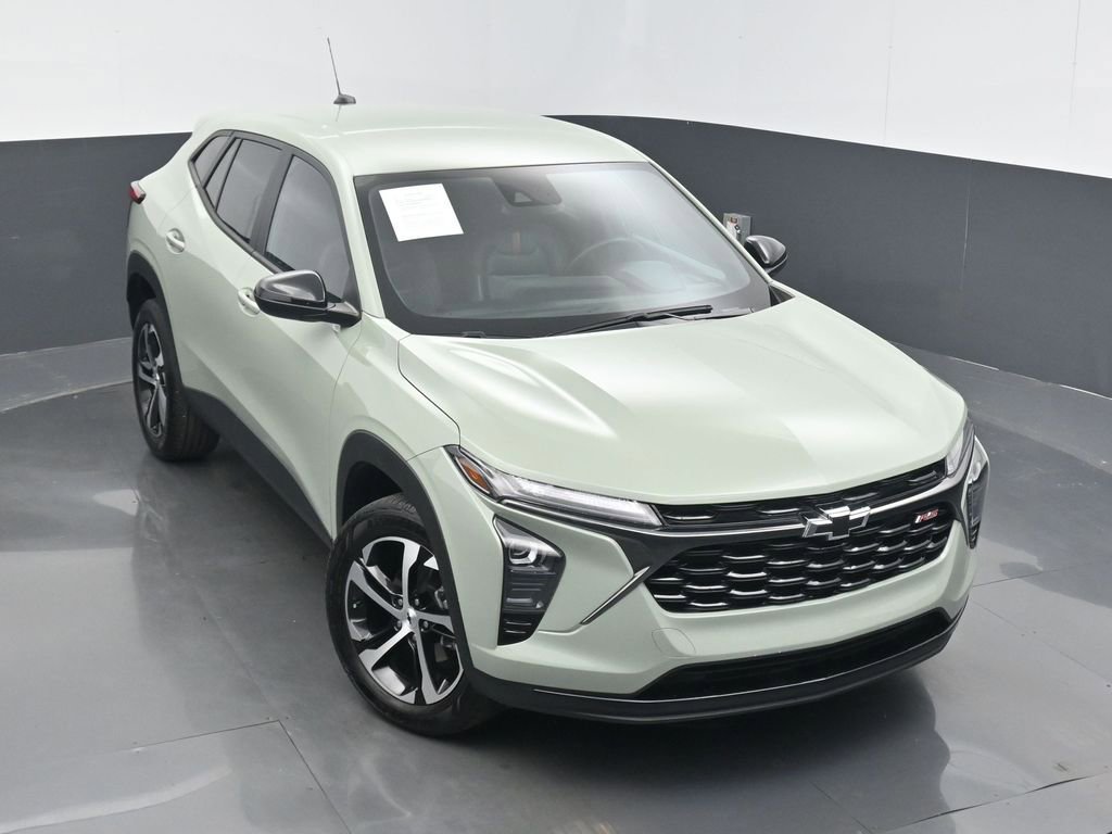 Used 2024 Chevrolet Trax RS w/ Driver Confidence Package image 34