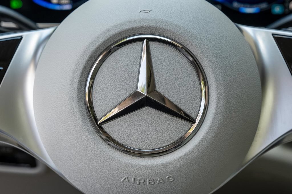 Used 2023 Mercedes-Benz EQE 350+ 4MATIC Sedan image 22