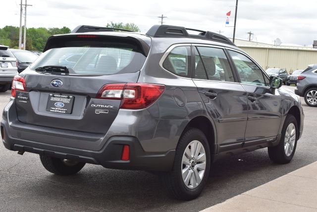 Used 2018 Subaru Outback 2.5i AWD/4WD image 9