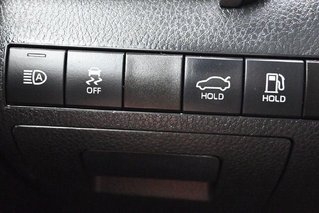 Used 2022 Toyota Camry SE FWD image 23