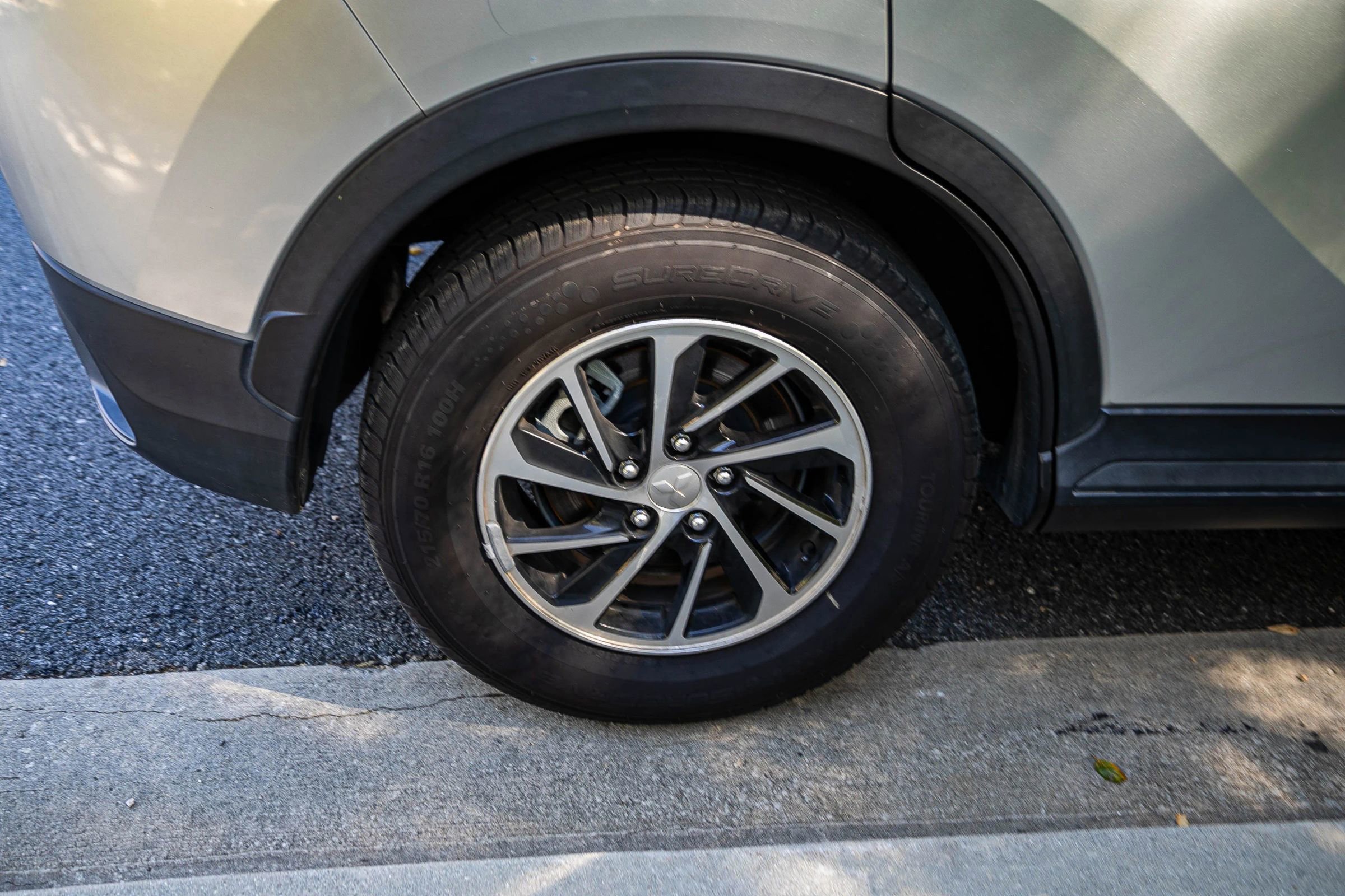 Used 2020 Mitsubishi Eclipse Cross ES FWD image 12