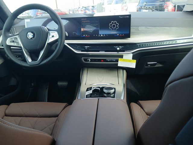 New 2027 BMW X7 xDrive40i AWD/4WD image 14