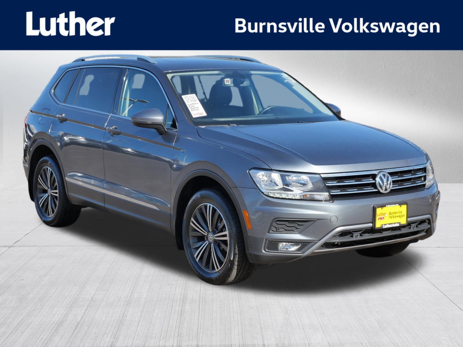 Used 2019 Volkswagen Tiguan SEL image 1