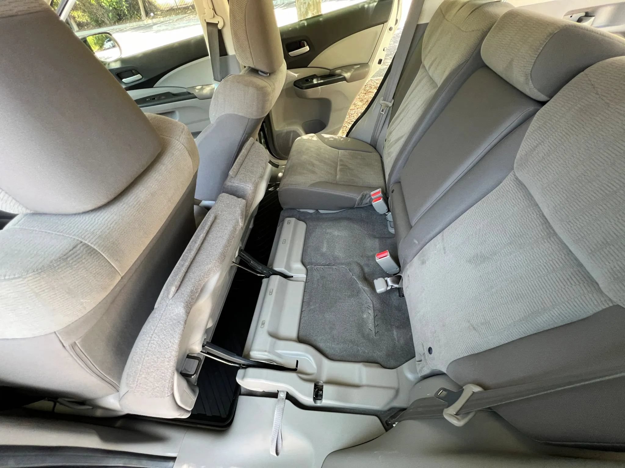 Used 2013 Honda CR-V LX image 18