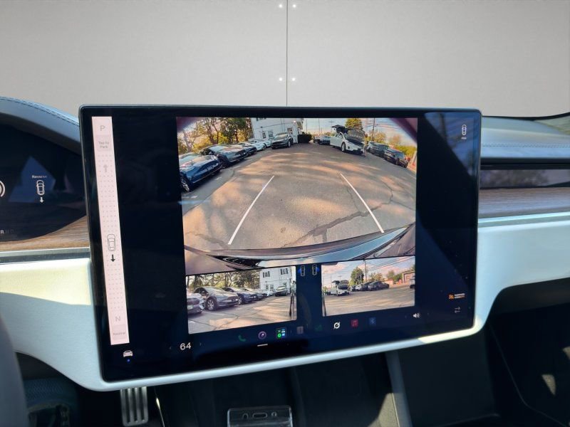 Used 2022 Tesla Model S AWD/4WD image 18