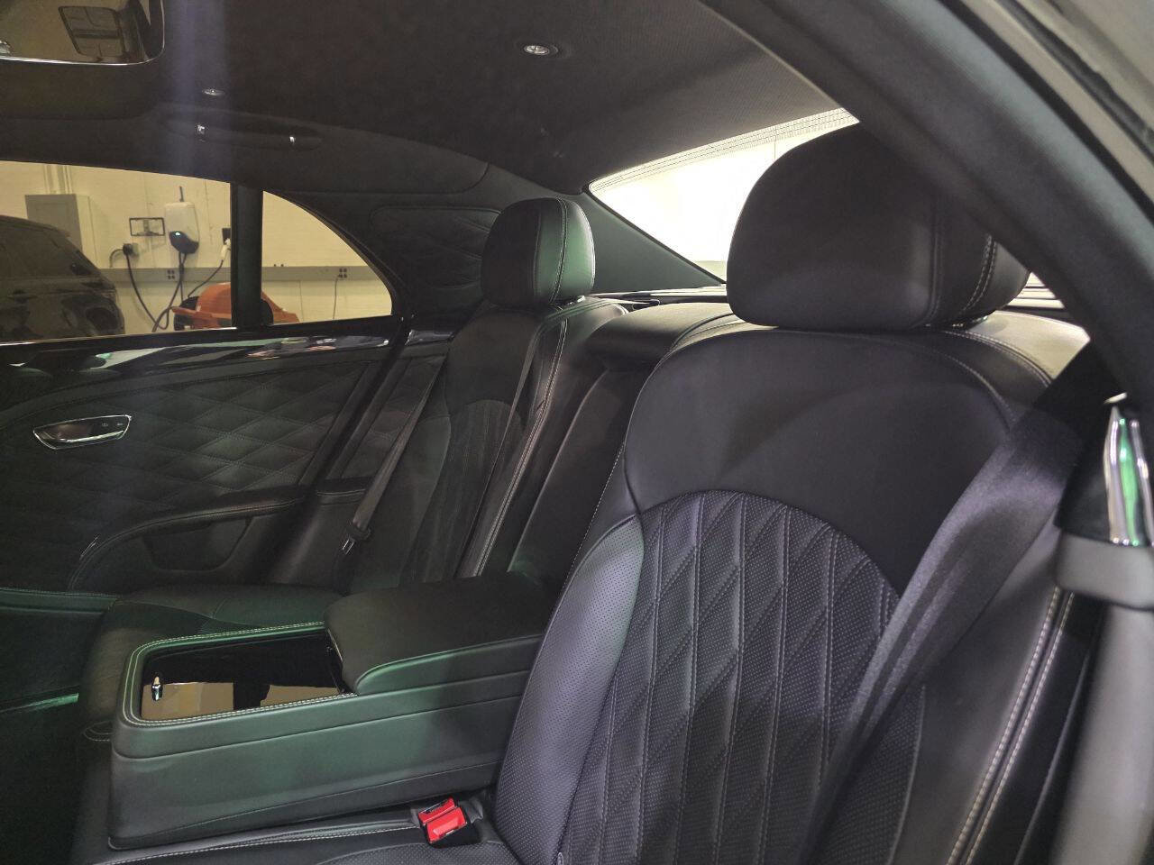 Used 2017 Bentley Mulsanne RWD image 24