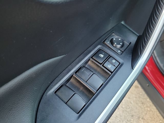 Used 2025 Toyota RAV4 LE FWD image 13