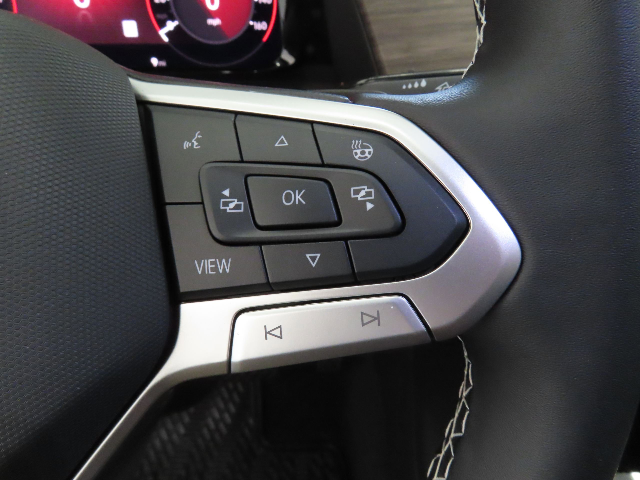 New 2025 Volkswagen Atlas SEL image 15