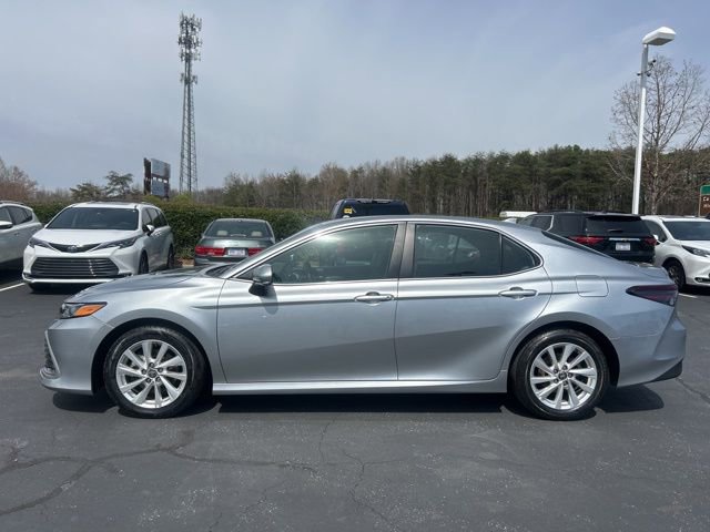 Used 2024 Toyota Camry LE image 8