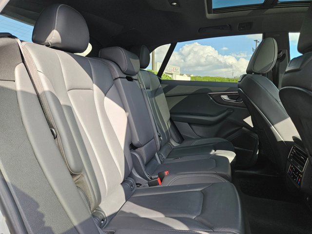 Used 2020 Audi Q8 Premium Plus w/ Premium Plus Package image 19