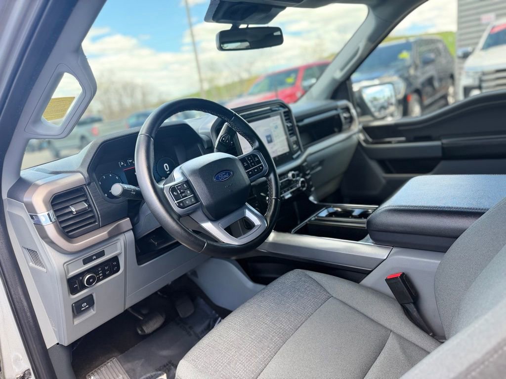 Used 2025 Ford F150 XLT w/ Equipment Group 302A MID AWD/4WD image 15