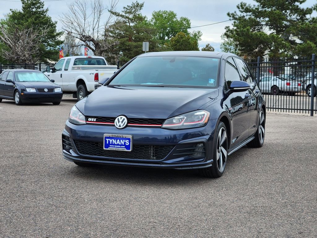 Used 2018 Volkswagen GTI SE FWD image 3