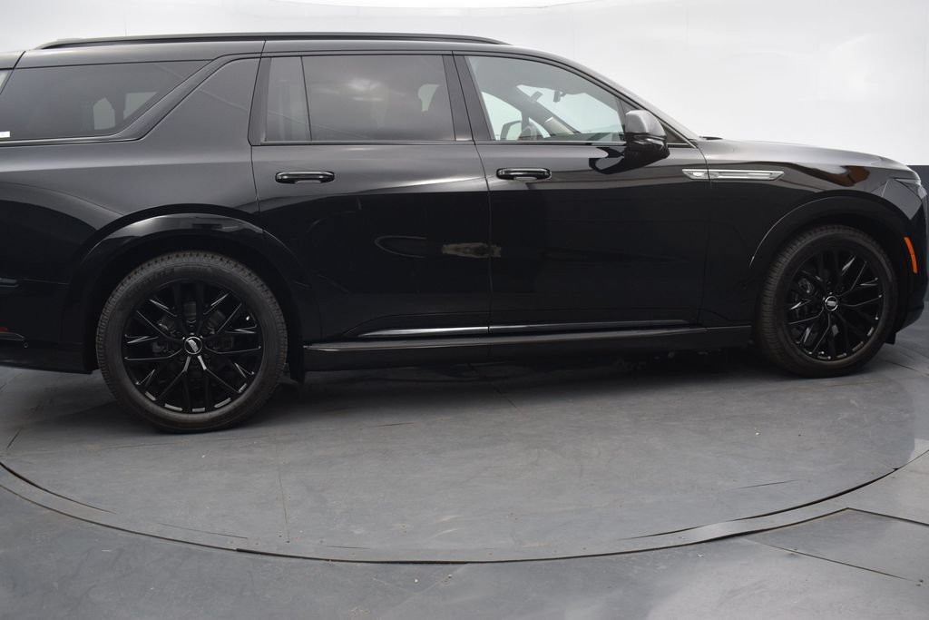 New 2026 Cadillac Escalade IQL Sport 2 w/ LPO, ONYX Package AWD/4WD image 7