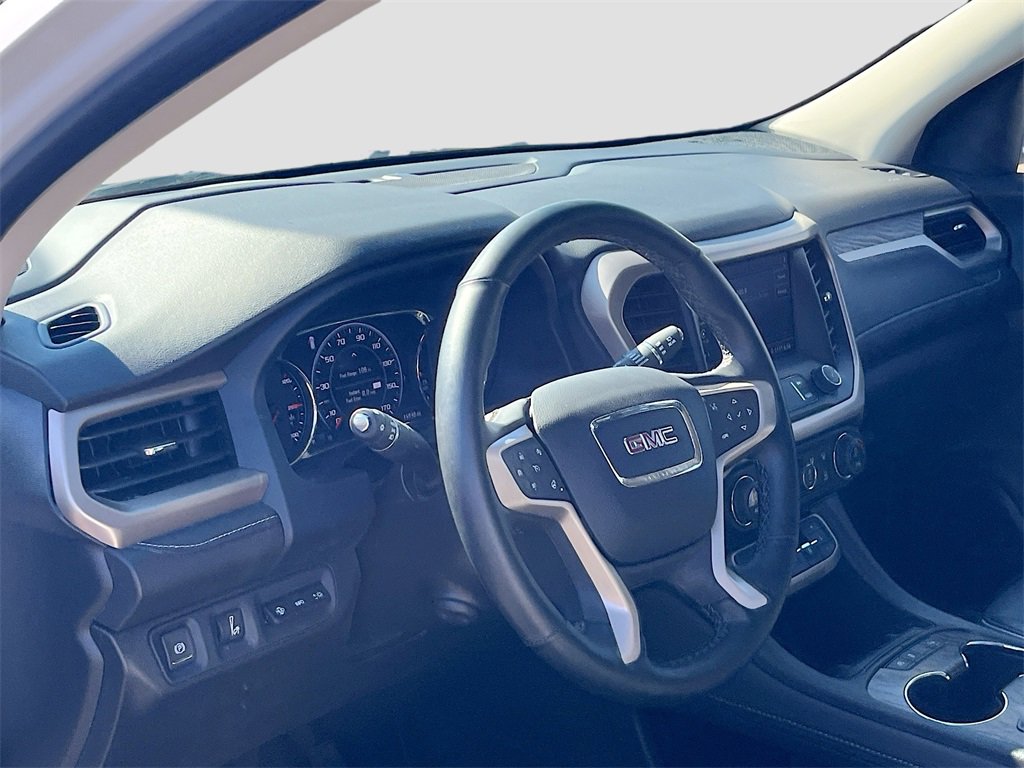 Used 2023 GMC Acadia Denali w/ Denali Ultimate Package image 9