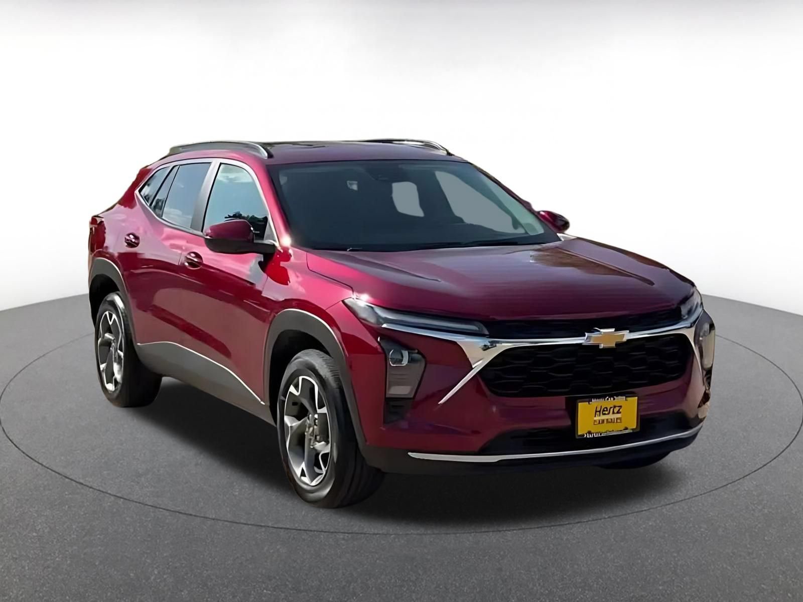 Used 2025 Chevrolet Trax LT FWD image 3