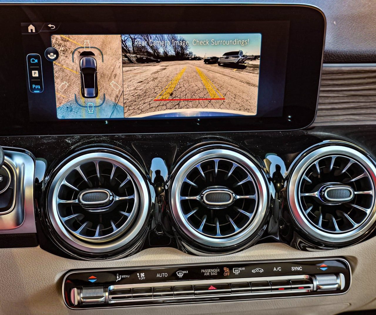 New 2026 Mercedes-Benz GLB 250 4MATIC image 17