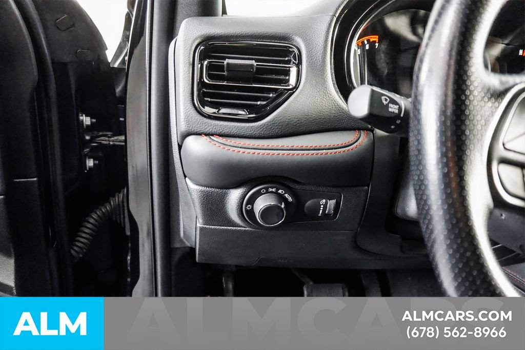 Used 2024 Dodge Durango GT AWD/4WD image 32