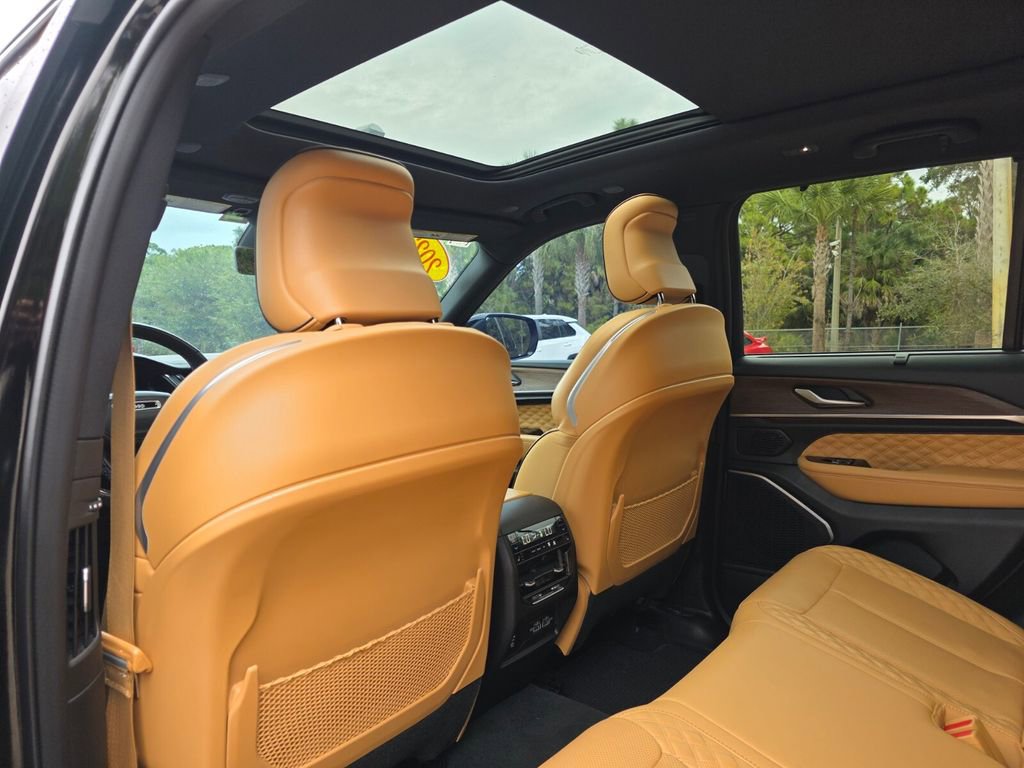 Used 2022 Jeep Grand Cherokee Summit w/ Adv Protech Group IV image 23